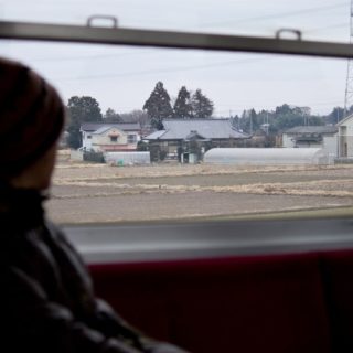 田舎に帰っているという設定の人